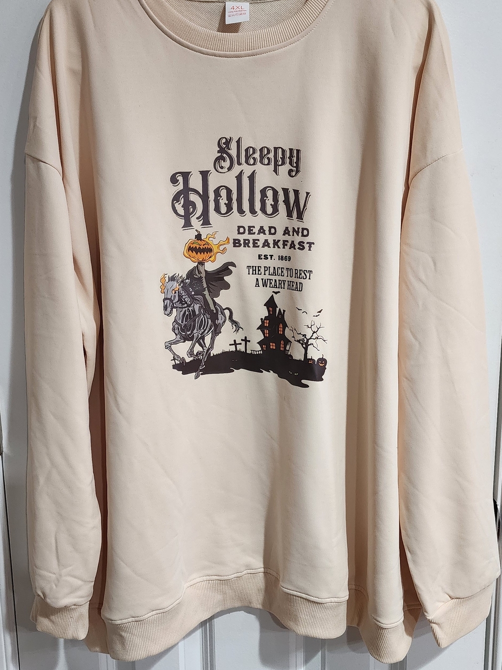 SHEIN Beige Sleepy Hollow Graphic Crewneck Sweatshirt